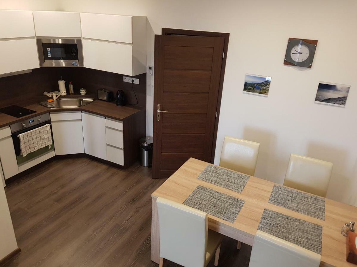 Apartman Pod Stitom Apartment Tatranská Lomnica Екстериор снимка